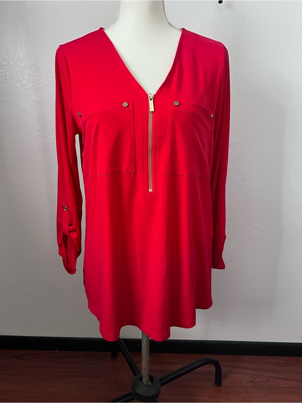 MICHAEL Michael Kors Red Half Zip V Neck Blouse Size M